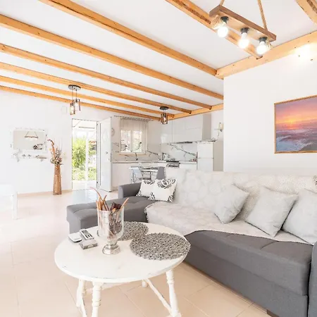 Marilenas House 3*